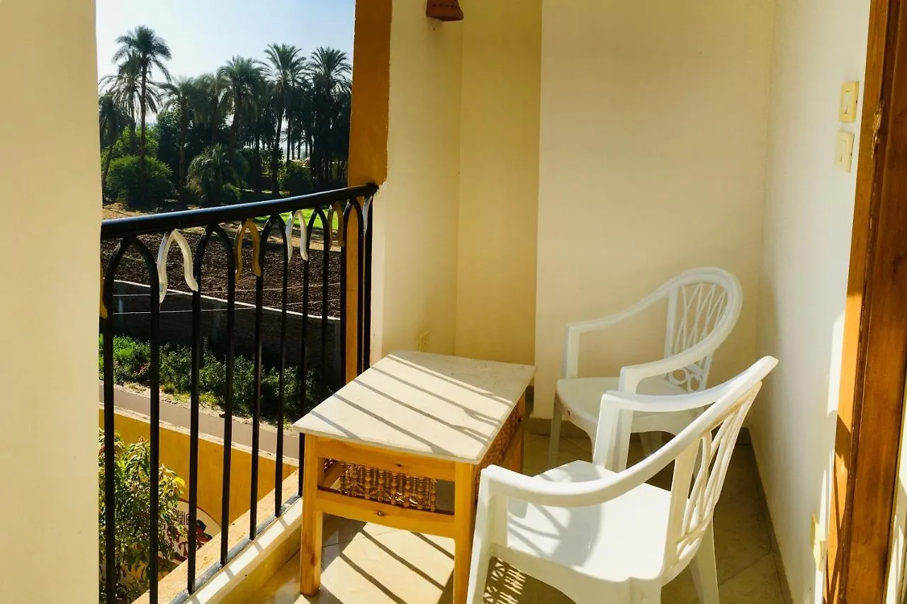 Jewel Howard Carter Hotel الأقصر