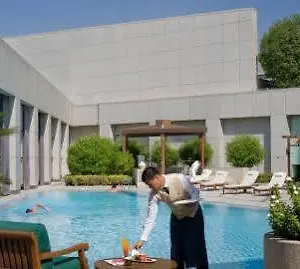 احجز هنا